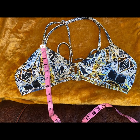 Jolyn Top XL - Picture 5 of 5